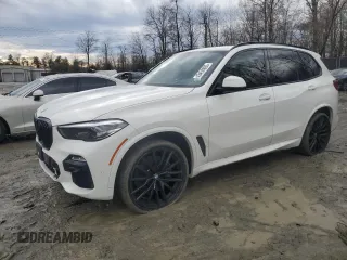 2020 BMW X5 M50i with VIN 5UXJU4C02L9C46464, listed as a Copart auction lot 43455805 with 89,337 mi miles and Salvage Title. Bid and sale history available at carsss.com. Image 1.