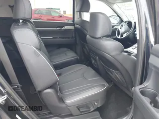 2025 Hyundai Palisade SEL z VIN KM8R2DGEXSU835072, wystawiony jako IAAI lot #42394638 z przebiegiem 14 919 mil mil oraz . Historia ofert i sprzedaży dostępna na DreamBid. Obrazek 8.