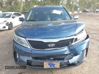 2014 Kia Sorento LX with VIN 5XYKT4A6XEG510139, listed as a IAAI auction lot 40438670 with 155,854 mi miles. Bid and sale history available at carsss.com. Image 12.