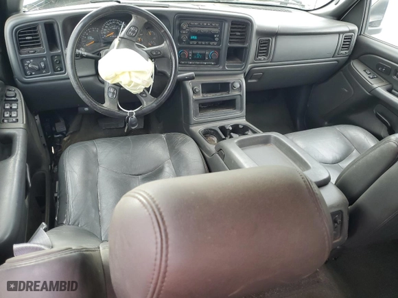 2006 Chevrolet Silverado 1500 LT2 with VIN 2GCEC13Z461264848, listed as a Copart auction lot 49963555 with 211,222 mi miles and Non Repairable. Bid and sale history available at carsss.com. Image 8.