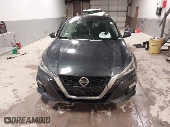 2020 Nissan Altima 2.5 SL with VIN 1N4BL4EV5LC136015, listed as a IAAI auction lot 41574543 with 109,681 mi miles. Bid and sale history available at carsss.com. Image 12.