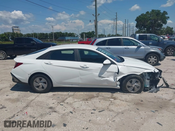 2025 Hyundai Elantra SE with VIN KMHLL4DG9SU861154, listed as a IAAI auction lot 42591870 with 7,070 mi miles and . Bid and sale history available at DreamBid. Image 13.