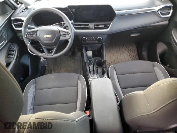 2024 Chevrolet TrailBlazer LS with VIN KL79MNSL8RB197689, listed as a Copart auction lot 42964705 with 22,110 mi miles and Salvage Title. Bid and sale history available at DreamBid. Image 8.