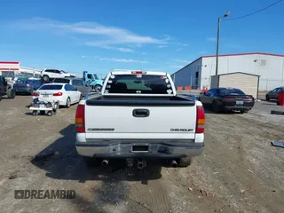 2001 Chevrolet Silverado 1500 LT with VIN 1GCEC19T01Z152616, listed as a IAAI auction lot 41454877 with 208,347 mi miles. Bid and sale history available at carsss.com. Image 16.