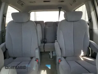2007 Hyundai Entourage GLS z VIN KNDMC233X76043374, wystawiony jako Copart lot #47370275 z przebiegiem 147 820 mil mil oraz Szkody całkowita. Historia ofert i sprzedaży dostępna na DreamBid. Obrazek 10.