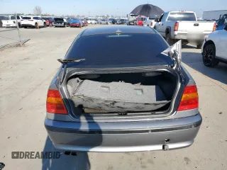 2004 BMW 3 Series 325i with VIN WBAET37444NJ44227, listed as a Copart auction lot 87671895 with 0 mi miles and Salvage Title. Bid and sale history available at carsss.com. Image 6.