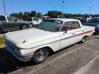 1961 Chevrolet Impala с VIN 11739B190181, выставлен на аукционе Copart как лот 75408464 с пробегом 85 386 миль миль и Списание • Salvage title. История ставок и продаж доступна на DreamBid. Изображение 1.
