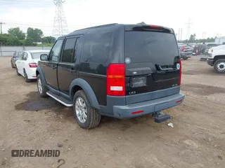 2006 Land Rover LR3 SE with VIN SALAE25436A403902, listed as a IAAI auction lot 42680247 with 111,605 mi miles and . Bid and sale history available at DreamBid. Image 3.