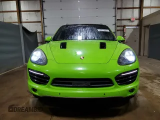 2012 Porsche Cayenne z VIN WP1AA2A28CLA05588, wystawiony jako Copart lot #54973895 z przebiegiem 189 838 mil mil oraz Czysty tytuł • Clean title. Historia ofert i sprzedaży dostępna na DreamBid. Obrazek 5.