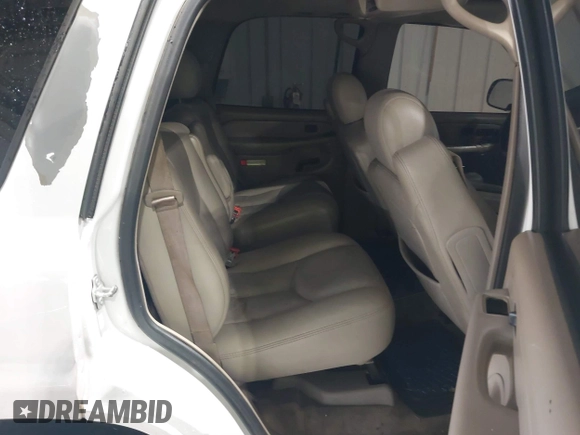 2005 Chevrolet Tahoe Z71 z VIN 1GNEK13TX5R139378, wystawiony jako IAAI lot #41267070 z przebiegiem 229 243 mil mil oraz . Historia ofert i sprzedaży dostępna na DreamBid. Obrazek 8.