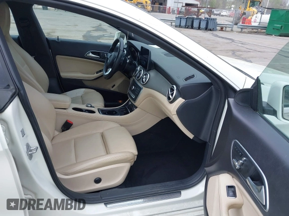 2018 Mercedes-Benz CLA 250 with VIN WDDSJ4EB4JN563585, listed as a IAAI auction lot 41902912 with 146,341 mi miles and . Bid and sale history available at DreamBid. Image 5.