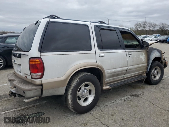 2000 Ford Explorer Eddie Bauer with VIN 1FMDU84P8YZB06825, listed as a Copart auction lot 51429485 with Not provided miles and Salvage title. Bid and sale history available at DreamBid. Image 3.