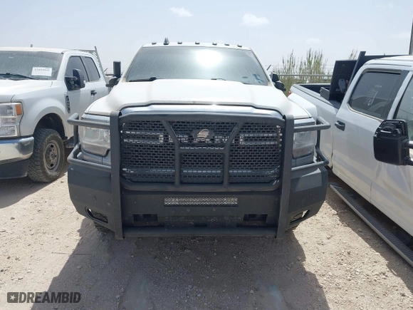 2022 Ram 2500 Tradesman with VIN 3C6UR5HJ1NG337904, listed as a IAAI auction lot 41930359 with 117,526 mi miles. Bid and sale history available at carsss.com. Image 12.