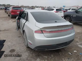 2017 Lincoln MKZ Select with VIN 3LN6L5CC9HR636797, listed as a IAAI auction lot 41453457 with 89,367 mi miles. Bid and sale history available at carsss.com. Image 3.