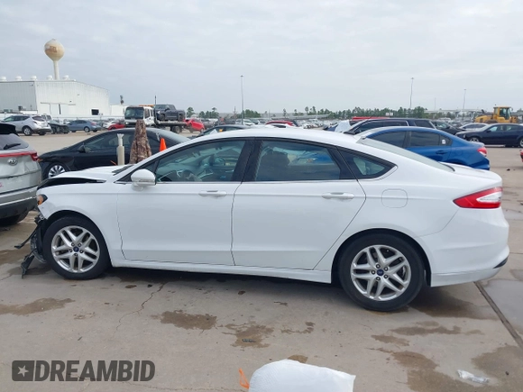2016 Ford Fusion SE with VIN 3FA6P0H73GR358152, listed as a IAAI auction lot 41215591 with 186,481 mi miles. Bid and sale history available at carsss.com. Image 15.