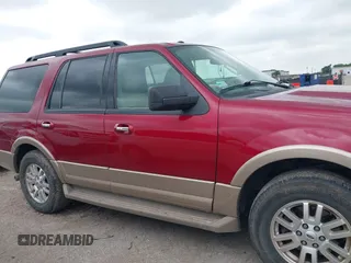 2014 Ford Expedition XLT z VIN 1FMJU1H54EEF05270, wystawiony jako IAAI lot #42129357 z przebiegiem 95 070 mil mil oraz . Historia ofert i sprzedaży dostępna na DreamBid. Obrazek 13.