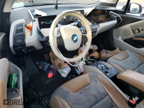 2016 BMW i3 z VIN WBY1Z4C59GV506222, wystawiony jako Copart lot #79509464 z przebiegiem 84 453 mil mil oraz Szkoda całkowita • Salvage title. Historia ofert i sprzedaży dostępna na DreamBid. Obrazek 8.