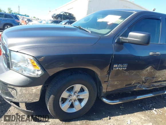 2016 Ram 1500 Express z VIN 1C6RR6KG0GS118906, wystawiony jako IAAI lot #42155565 z przebiegiem 148 016 mil mil oraz . Historia ofert i sprzedaży dostępna na DreamBid. Obrazek 6.