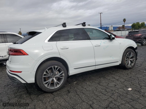 2022 Audi Q8 Premium Plus with VIN WA1EVBF16ND030858, listed as a Copart auction lot 39587974 with 19,981 mi miles. Bid and sale history available at carsss.com. Image 3.
