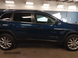 2018 Jeep Cherokee Limited with VIN 1C4PJMDXXJD611125, listed as a IAAI auction lot 41811985 with 148,956 mi miles. Bid and sale history available at carsss.com. Image 13.