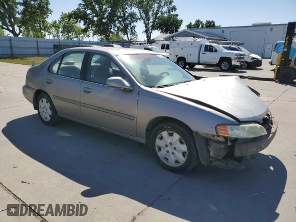 2001 Nissan Altima GXE z VIN 1N4DL01D81C130480, wystawiony jako Copart lot #53912885 z przebiegiem 155 140 mil mil oraz Szkoda całkowita • Salvage title. Historia ofert i sprzedaży dostępna na DreamBid. Obrazek 4.