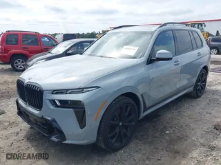2024 BMW X7 xDrive40i with VIN 5UX23EM07R9T99861, listed as a IAAI auction lot 40400730 with 9,916 mi miles. Bid and sale history available at carsss.com. Image 17.