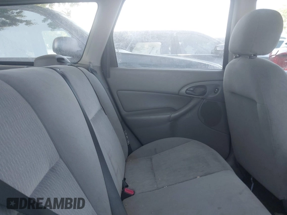 2001 Ford Focus SE with VIN 1FAFP36351W351497, listed as a IAAI auction lot 42079416 with 181,677 mi miles and . Bid and sale history available at carsss.com. Image 8.