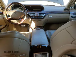 2012 Mercedes-Benz S with VIN WDDNG7KB3CA428206, listed as a Copart auction lot 42935475 with 85,601 mi miles and Salvage Title. Bid and sale history available at DreamBid. Image 8.