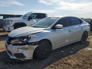 2019 Nissan Sentra S z VIN 3N1AB7AP8KY266008, wystawiony jako Copart lot #46144745 z przebiegiem 137 501 mil mil oraz Szkoda całkowita • Salvage title. Historia ofert i sprzedaży dostępna na DreamBid. Obrazek 1.