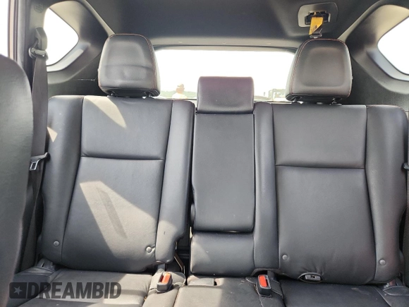 2016 Toyota RAV4 SE z VIN JTMJFREV0GD177498, wystawiony jako Copart lot #60571225 z przebiegiem 88 396 mil mil oraz Szkoda całkowita • Salvage title. Historia ofert i sprzedaży dostępna na DreamBid. Obrazek 10.