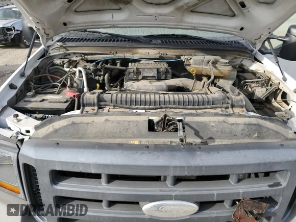 2005 Ford F-350 XL с VIN 1FDSF34595EC82207, выставлен на аукционе Copart как лот 81135964 с пробегом Не указан миль и Списание • Salvage title. История ставок и продаж доступна на DreamBid. Изображение 11.