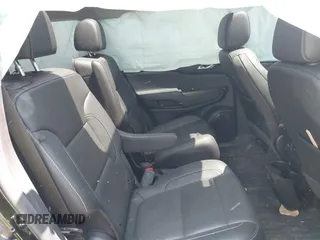 2023 GMC Acadia SLT with VIN 1GKKNMLS5PZ251525, listed as a IAAI auction lot 42266684 with 30,544 mi miles and . Bid and sale history available at DreamBid. Image 8.