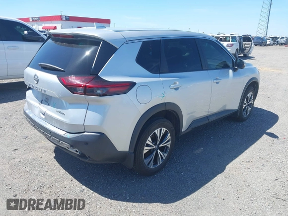 2022 Nissan Rogue SV with VIN 5N1BT3BB8NC674415, listed as a IAAI auction lot 42039611 with 68,146 mi miles. Bid and sale history available at carsss.com. Image 4.