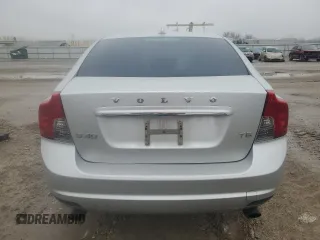 2011 Volvo S40 с VIN YV1672MS5B2543942, выставлен на аукционе Copart как лот 44022725 с пробегом 140 273 миль миль и Списание • Salvage title. История ставок и продаж доступна на DreamBid. Изображение 6.
