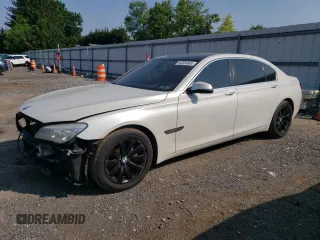 2013 BMW 7 Series 740Li с VIN WBAYE4C5XDD137154, выставлен на аукционе Copart как лот 60524665 с пробегом 129 635 миль миль и Списание • Salvage title. История ставок и продаж доступна на DreamBid. Изображение 1.