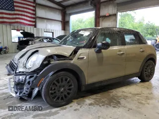 2020 MINI Hardtop 4 Door Cooper z VIN WMWXU7C0XL2M10107, wystawiony jako Copart lot #58793275 z przebiegiem 43 740 mil mil oraz Szkoda całkowita • Salvage title. Historia ofert i sprzedaży dostępna na DreamBid. Obrazek 1.