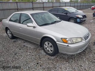 2000 Toyota Camry CE with VIN JT2BG22K2Y0447819, listed as a IAAI auction lot 42082746 with 98,578 mi miles. Bid and sale history available at carsss.com. Image 1.