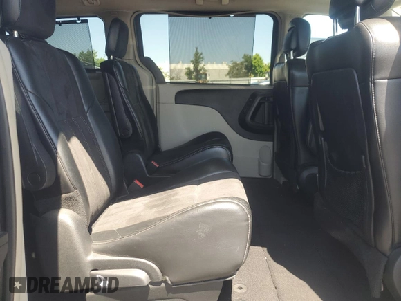 2014 Chrysler Town & Country Touring L 30th Anniversary with VIN 2C4RC1CG9ER341116, listed as a Copart auction lot 54783705 with 188,355 mi miles and Clean Title. Bid and sale history available at DreamBid. Image 11.