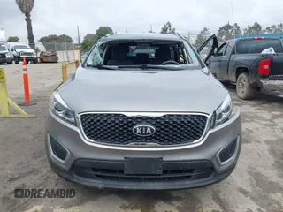 2016 Kia Sorento LX with VIN 5XYPG4A35GG149678, listed as a IAAI auction lot 41478731 with 128,895 mi miles. Bid and sale history available at carsss.com. Image 12.