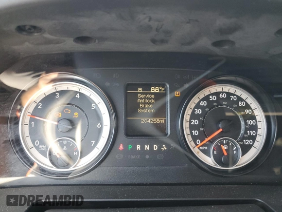2017 Ram 1500 Tradesman z VIN 3C6JR6DG8HG513628, wystawiony jako Copart lot #49180835 z przebiegiem 204 258 mil mil oraz Czysty tytuł • Clean title. Historia ofert i sprzedaży dostępna na DreamBid. Obrazek 9.