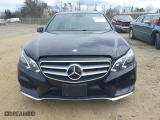 2015 Mercedes-Benz E-Class E 400 with VIN WDDHF6HB3FB159219, listed as a IAAI auction lot 41888536 with 99,130 mi miles. Bid and sale history available at carsss.com. Image 12.