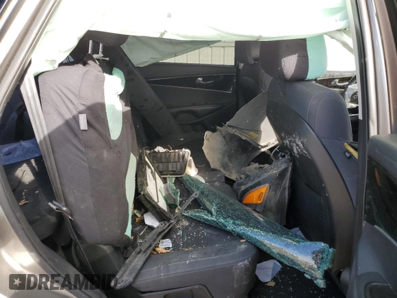 2016 Kia Sorento LX z VIN 5XYPGDA59GG072038, wystawiony jako Copart lot #50221465 z przebiegiem Nie podano mil oraz Szkoda całkowita • Salvage title. Historia ofert i sprzedaży dostępna na DreamBid. Obrazek 11.