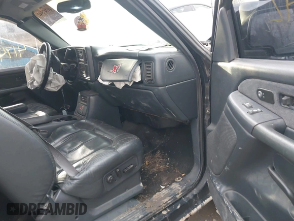 1999 Chevrolet Silverado 1500 LT with VIN 2GCEK19T6X1256127, listed as a IAAI auction lot 41747542 with 165,721 mi miles and . Bid and sale history available at DreamBid. Image 5.