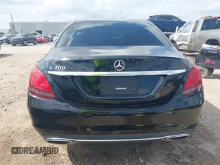 2020 Mercedes-Benz C 300 z VIN 55SWF8DB9LU325172, wystawiony jako IAAI lot #42287443 z przebiegiem 100 261 mil mil oraz . Historia ofert i sprzedaży dostępna na DreamBid. Obrazek 16.