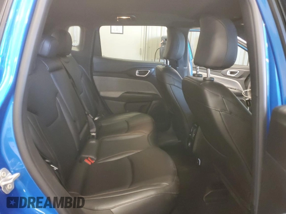 2024 Jeep Compass Latitude Lux with VIN 3C4NJDFN5RT155253, listed as a Copart auction lot 42655665 with 2,130 mi miles and Salvage title. Bid and sale history available at DreamBid. Image 12.