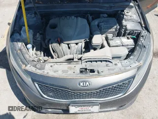 2015 Kia Optima LX z VIN 5XXGM4A77FG356930, wystawiony jako IAAI lot #42261299 z przebiegiem 248 635 mil mil oraz . Historia ofert i sprzedaży dostępna na DreamBid. Obrazek 10.
