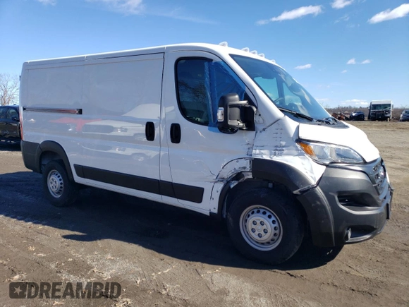 2024 Ram ProMaster Cargo with VIN 3C6LRVVG8RE145742, listed as a Copart auction lot 47424705 with 4,576 mi miles and Salvage Title. Bid and sale history available at DreamBid. Image 4.