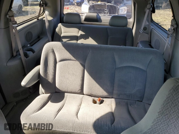 2004 Dodge Caravan SE with VIN 1D4GP24R04B520727, listed as a Copart auction lot 52002475 with 164,954 mi miles and Salvage title. Bid and sale history available at DreamBid. Image 10.