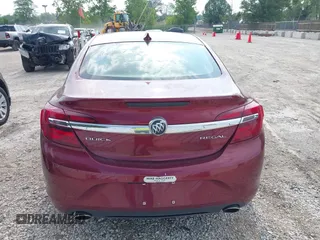 2016 Buick Regal Premium II z VIN 2G4GS5GXXG9137547, wystawiony jako IAAI lot #42483085 z przebiegiem 79 889 mil mil oraz . Historia ofert i sprzedaży dostępna na DreamBid. Obrazek 16.
