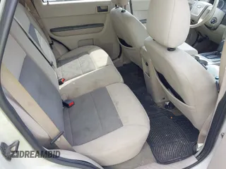 2008 Ford Escape XLT with VIN 1FMCU03148KA50269, listed as a IAAI auction lot 42362817 with 184,379 mi miles and . Bid and sale history available at DreamBid. Image 8.